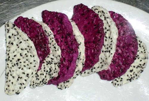 DRIED DRAGON FRUIT